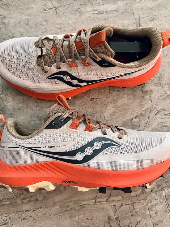 Saucony Shoes - Saucony Trail Running Shoes in White and Orange size 8 Women’s